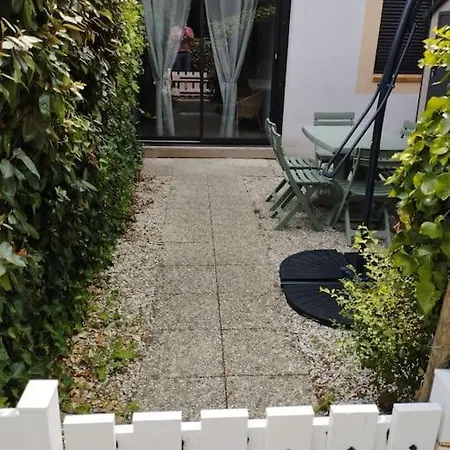 Au Charme De St Georges *