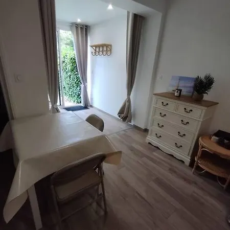 Au Charme De St Georges * סן-ז'ורז'-דה-דידון